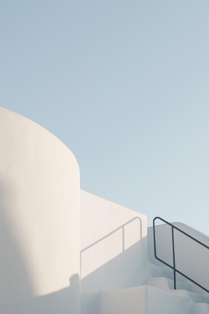 Photo low angle view of staircase against clear sky