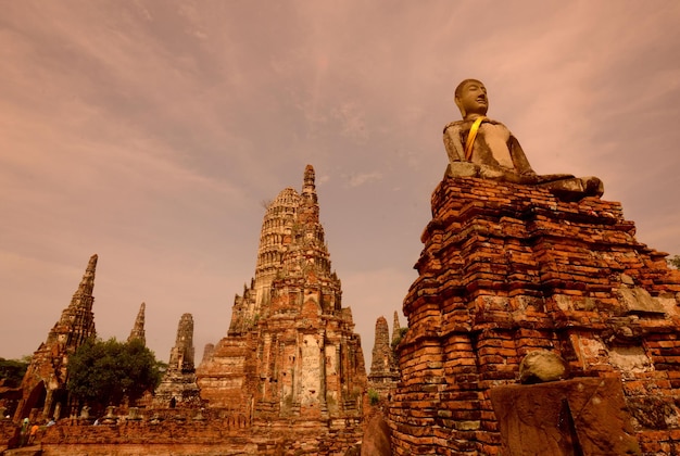 Photo low angle view of temple