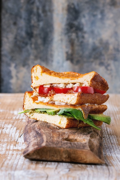 Low-carb bread sandwich