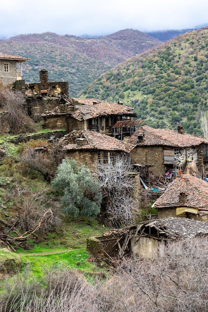 Lubbey Village 고대 고대로 거슬러 올라가는 버려진 오래된 오스만 마을 Odemis Izmir Turkey