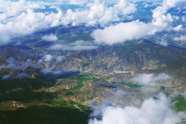 Luchtbeeld van de grote topografie in de buurt van de Himalaya