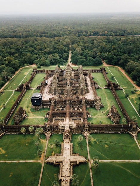Luchtbeeld van de tempel en het landschap