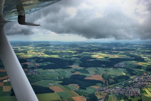 Foto luchtbeeld van het landschap tegen de lucht