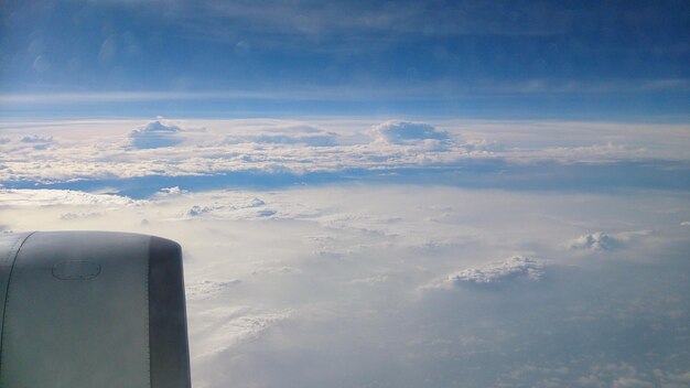 Foto luchtbeeld van het wolkenlandschap