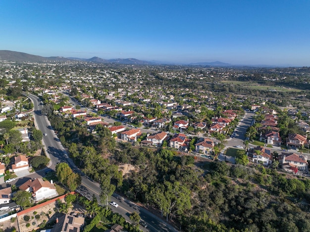 Luchtbeeld van huizen in Vista Carlsbad in het noorden van San Diego, Californië, VS