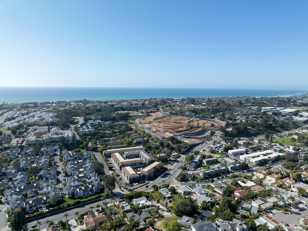 Foto luchtbeeld van solana beach, een kuststad in san diego county, zuid-californië, vs.