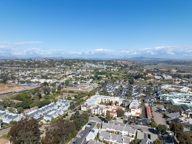 Foto luchtbeeld van solana beach, een kuststad in san diego county, zuid-californië, vs.
