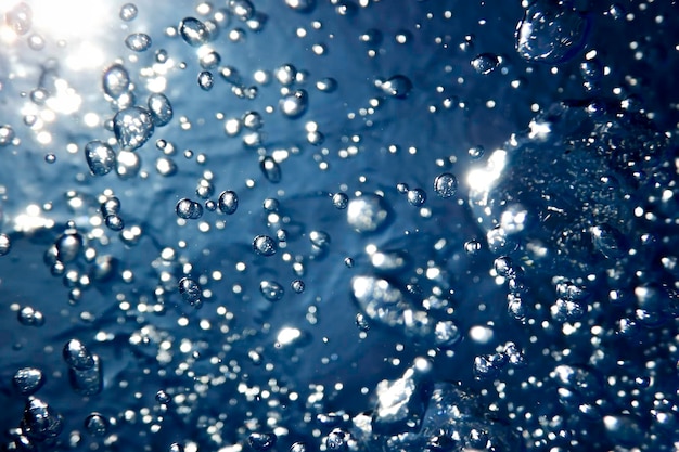 Luchtbellen, onderwater bellen Abstracte onderwater achtergrond.