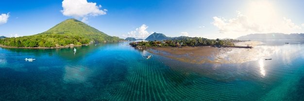 Luchtfoto Banda-eilanden Molukken Indonesië, Pulau Gunung Api