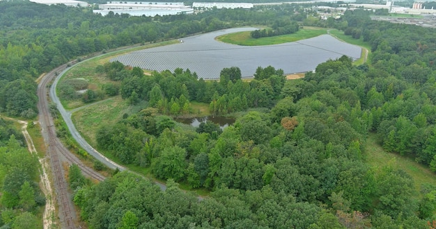 Luchtfoto bovenaanzicht van hernieuwbare energie eco-technologie elektrische energie-industrie