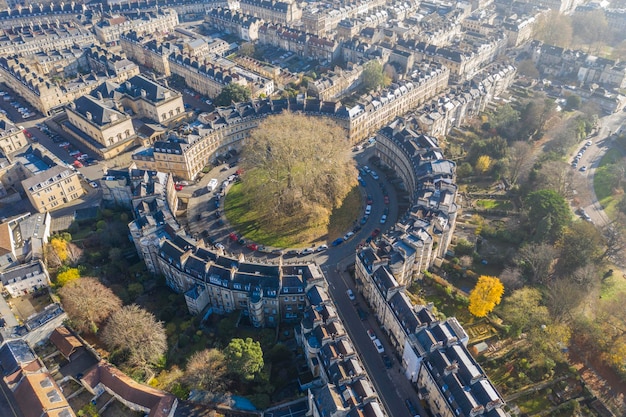 Luchtfoto drone uitzicht op de Circus straat in Bath Somerset UK