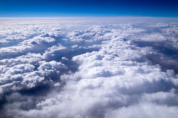 Luchtfoto hemel en wolken achtergrond