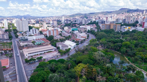 Luchtfoto van Americo Renne Giannetti Park Belo Horizonte Minas Gerais Brazilië Stadscentrum