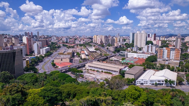 Luchtfoto van Americo Renne Giannetti Park Belo Horizonte Minas Gerais Brazilië Stadscentrum