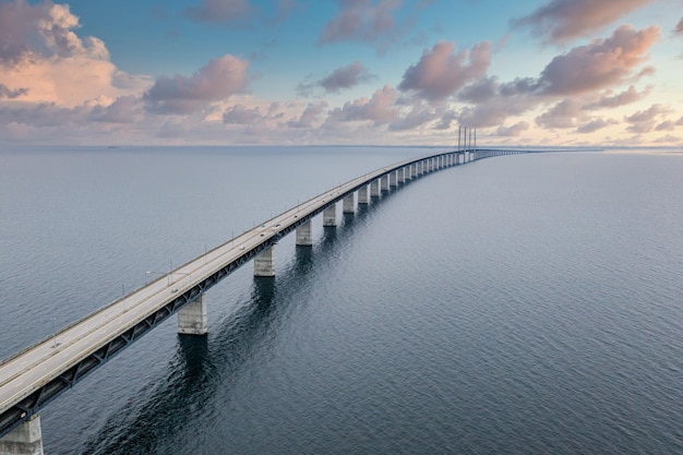 Luchtfoto van de brug tussen Denemarken en Zweden oresundsbron