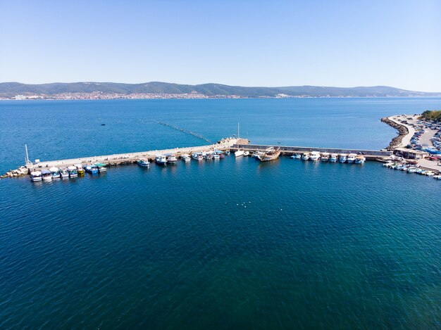 Luchtfoto van de Bulgaarse stad Nessebar