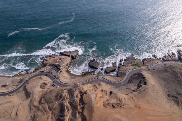 Luchtfoto van de Chorrillos-promenade in Lima Peru