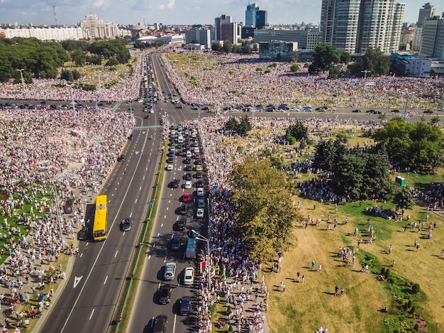 Luchtfoto van de grootste protesten in de geschiedenis van Wit-Rusland verkiezingen in Minsk Wit-Rusland