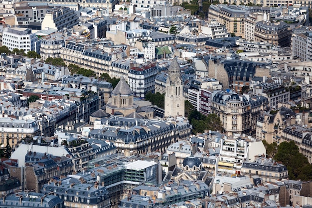 Luchtfoto van de kerk van SaintPierre de Chaillot in Parijs