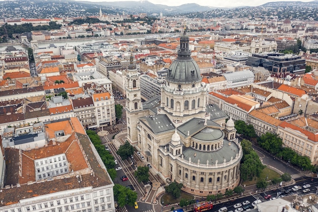 Luchtfoto van de Sint-Stefanusbasiliek in Boedapest