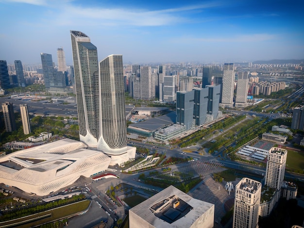Luchtfoto van de skyline van modern architectonisch landschap in Nanjing, China