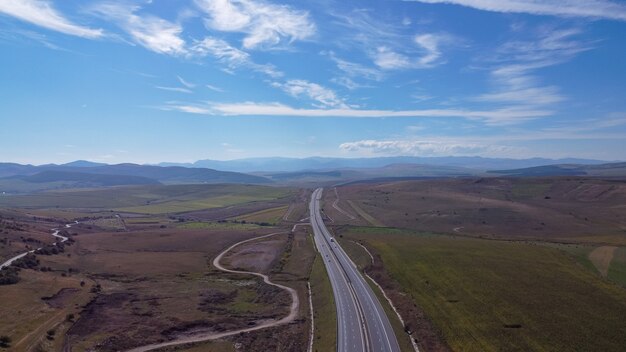 Luchtfoto van de snelweg van Transsylvanië