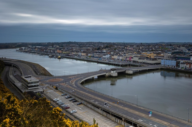 Luchtfoto van de stad Waterford. Ierland.