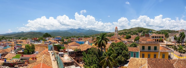 Luchtfoto van een kleine toeristische Cubaanse stad Trinidad