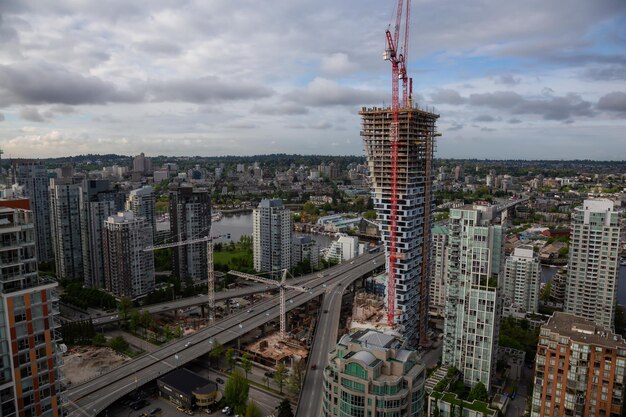 Luchtfoto van een moderne bouwplaats in Dowtown Vancouver