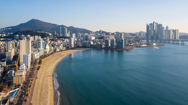 Luchtfoto van Gwangan-brug in Busan-stad, Zuid-Korea