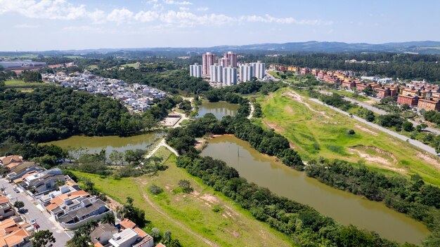 Luchtfoto van het Engordadouro Park in de stad Jundiai Sao Paulo, Brazilië