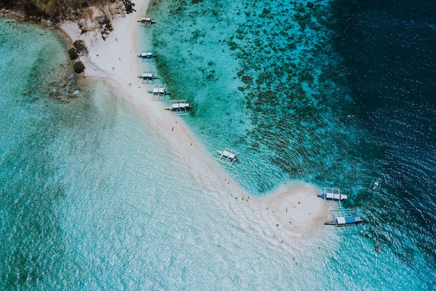 Luchtfoto van het strand
