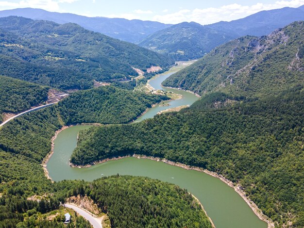 Foto luchtfoto van het tsankov kamak-reservoir in bulgarije