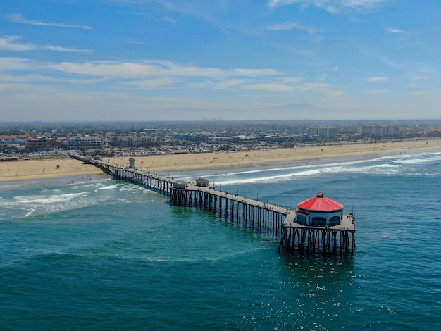 Luchtfoto van Huntington Beach met de pier Zuid-Californië USA