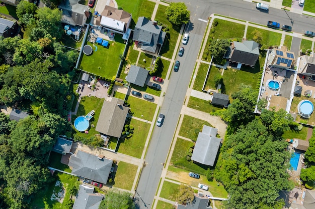 Luchtfoto van kleine straten woonwijk een kleine stad in Sayreville New Jersey