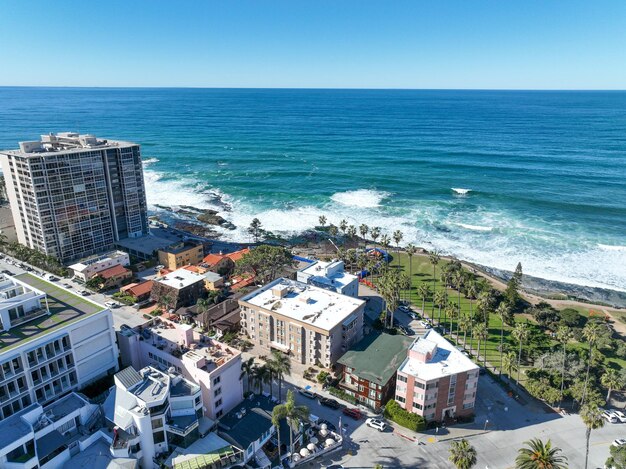 Luchtfoto van la jolla kliffen en kustlijn san diego californië usa