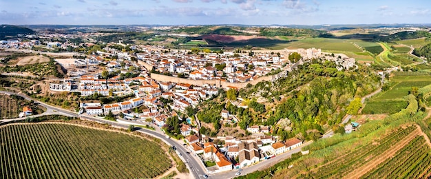 Luchtfoto van obidos, een stad in de oeste-regio van portugal