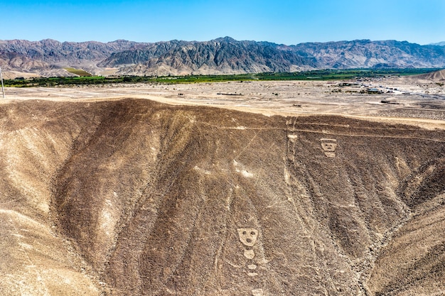 Luchtfoto van Palpa Geoglyphs. UNESCO werelderfgoed in Peru