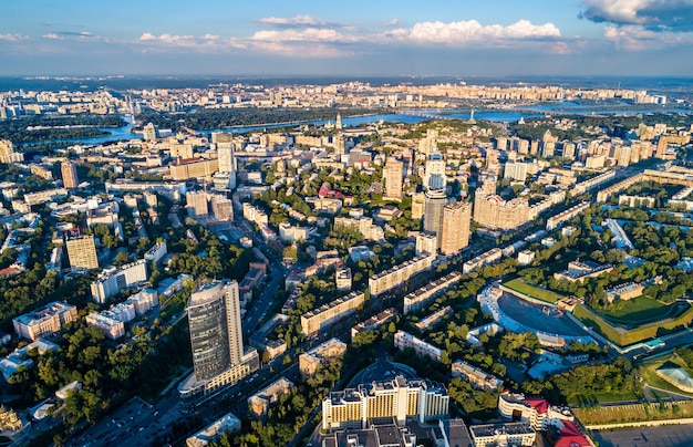 Luchtfoto van Pechersk, een centrale wijk van Kiev, de hoofdstad van Oekraïne