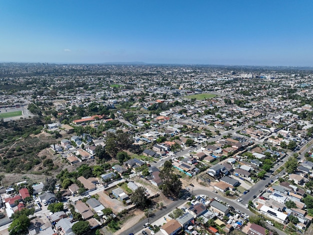 Luchtfoto van residentiële huizen en appartementen in de buurt van South San Diego, Californië, VS