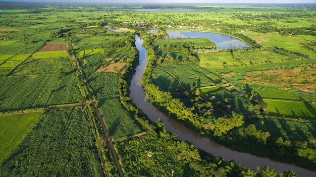 Luchtfoto van rivier