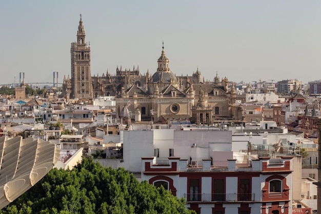Luchtfoto van Sevilla vanaf Las Setas De Sevilla Sevilla Paddestoelen centrum op zonnige dag Andalusië Spanje