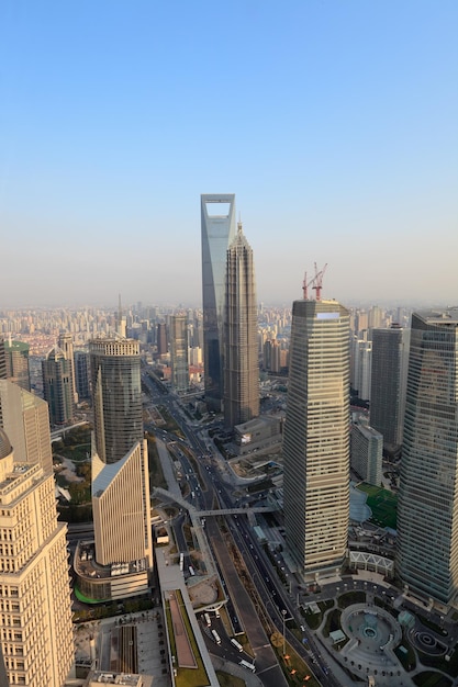 Luchtfoto van shanghai in de schemering van oosterse parel