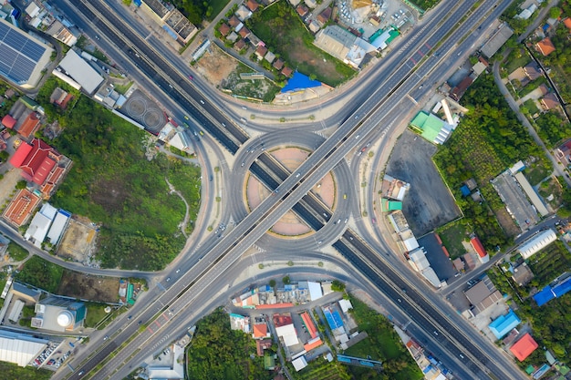 Luchtfoto van snelweg kruispunten Bovenaanzicht van stedelijke stad, Bangkok, Thailand.