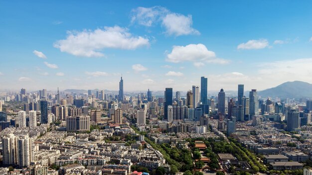 Luchtfotografie van de skyline van stedelijke architectuur in NanjingxAxA