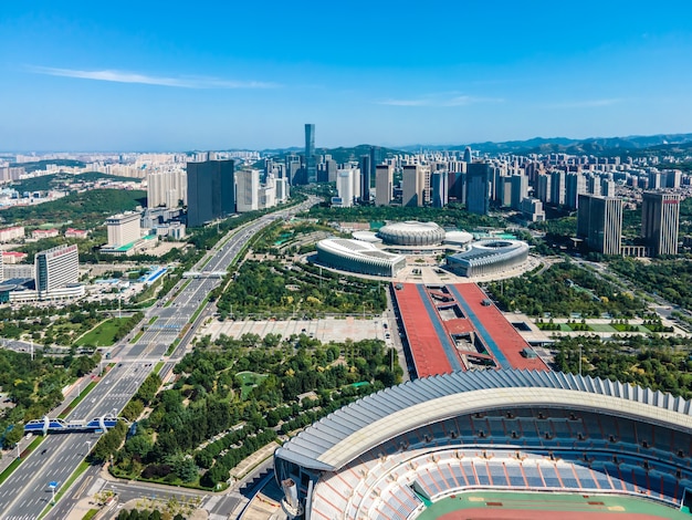 Luchtfotografie van modern stedelijk architectonisch landschap van Jinan, China