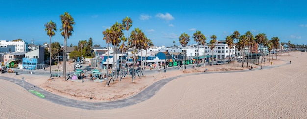 Luchtmening van de kustlijn in het strand van Venetië ca