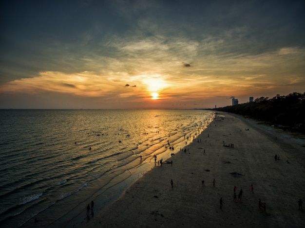 Luchtmening van het strand in Thailand