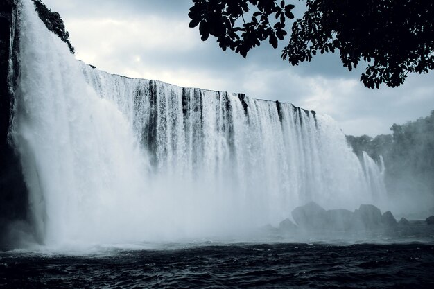 Lumangwe Falls op de Kalungwishi-rivier in het noorden van Zambia