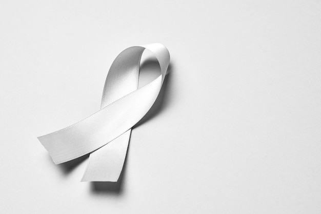 Photo lung cancer awareness ribbon background